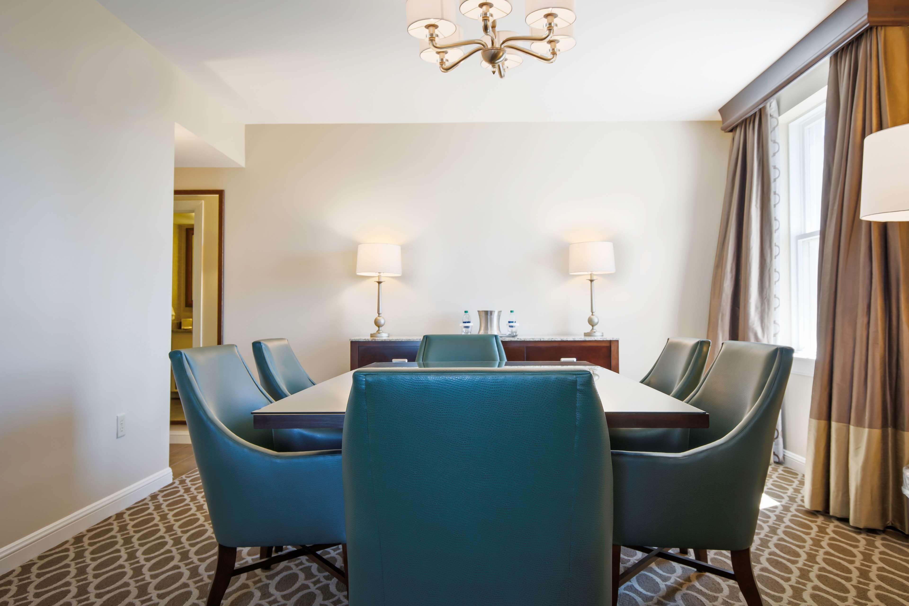 Hilton Baton Rouge Capitol Center Hotel Екстериор снимка