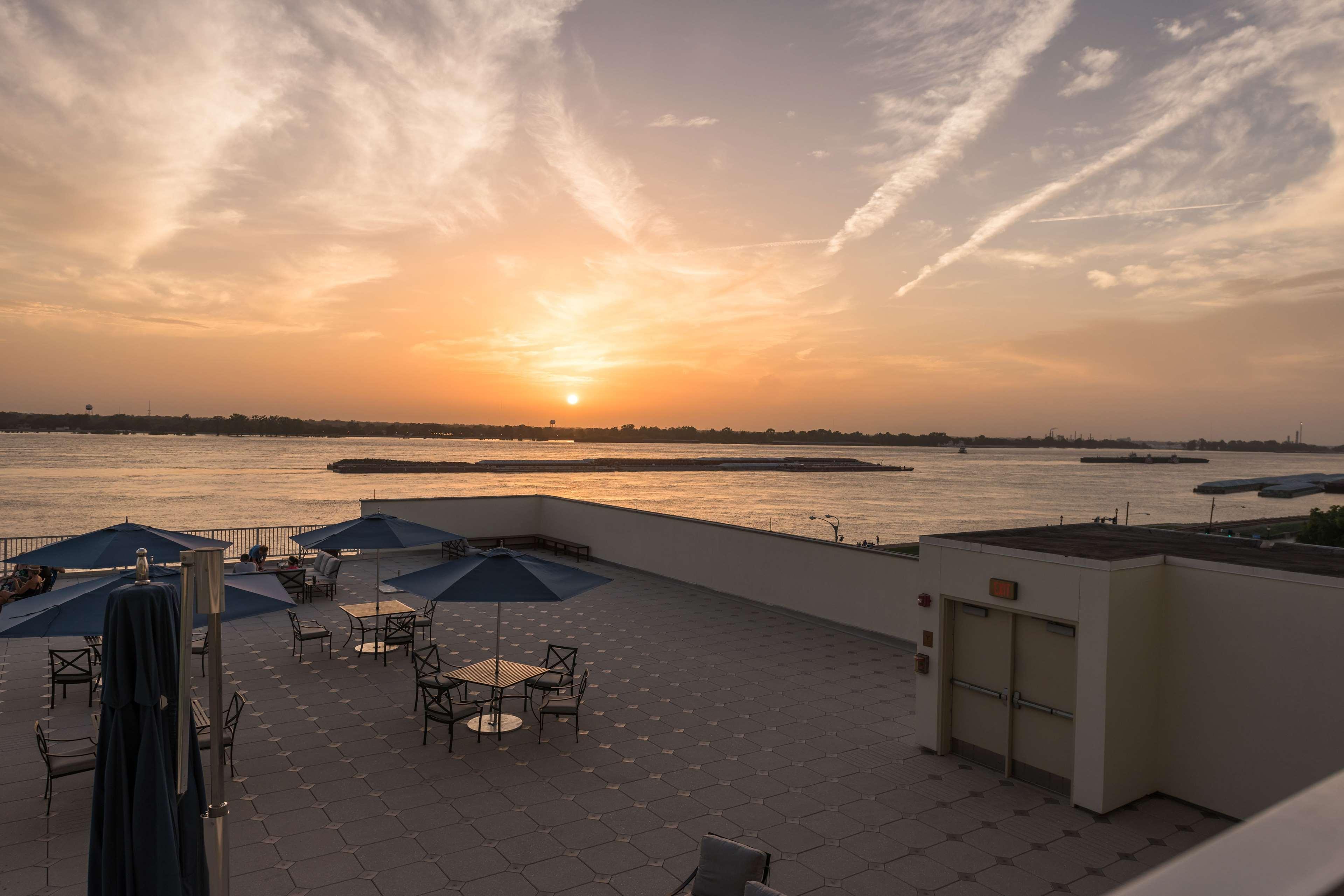 Hilton Baton Rouge Capitol Center Hotel Екстериор снимка