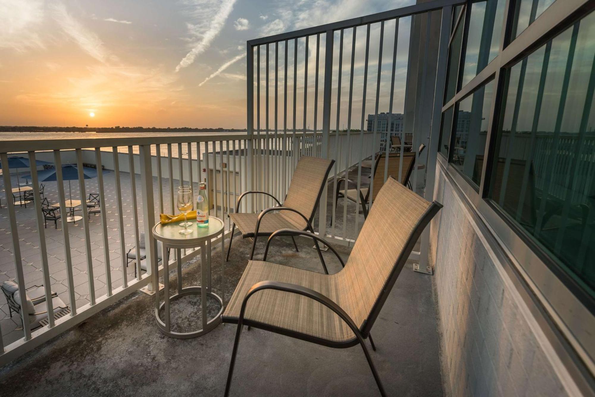 Hilton Baton Rouge Capitol Center Hotel Екстериор снимка